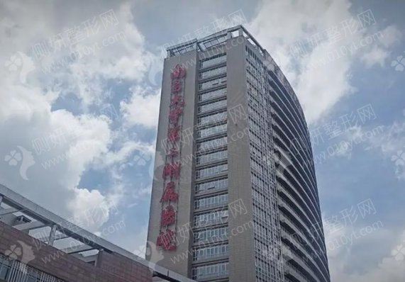 南昌大学第二附属医院整形外科硅胶隆鼻
