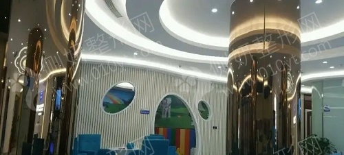 贵阳拜博口腔医院牙齿瓷贴面