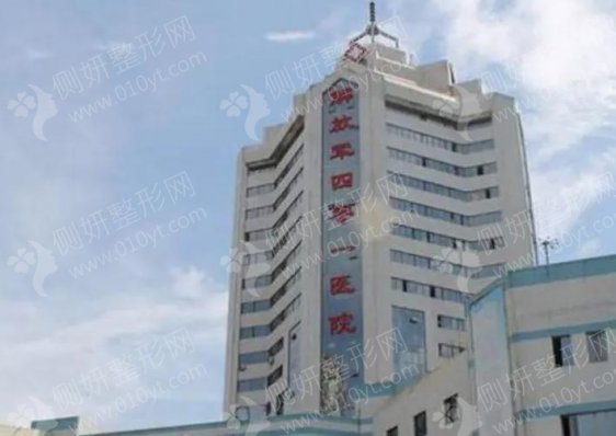 山大医院整容科假体隆胸
