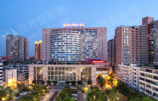 绵阳市中心医院口腔科牙齿矫正整形