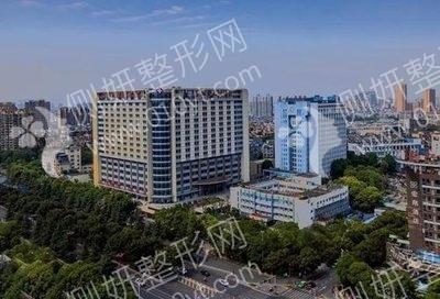 成都华西医院整形美容科胸部整形