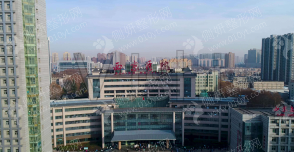 西京医院假体隆胸整形