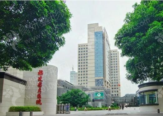 福建省立医院整形外科假体隆胸