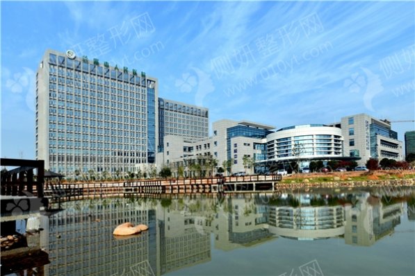 兰溪市人民医院整形烧伤外科硅胶隆鼻