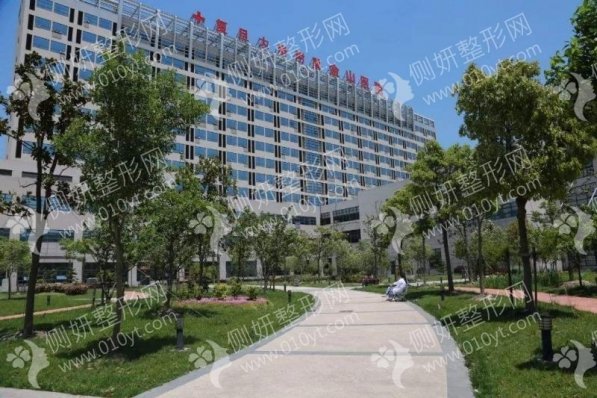 上海复旦大学附属金山医院整形科鼻整形