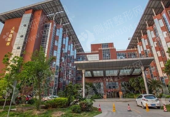 广西区妇幼保健院口腔科龅牙矫正