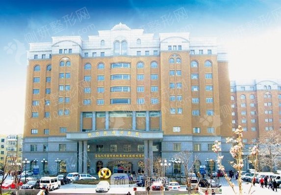 烟台毓璜顶医院整形外科假体隆鼻