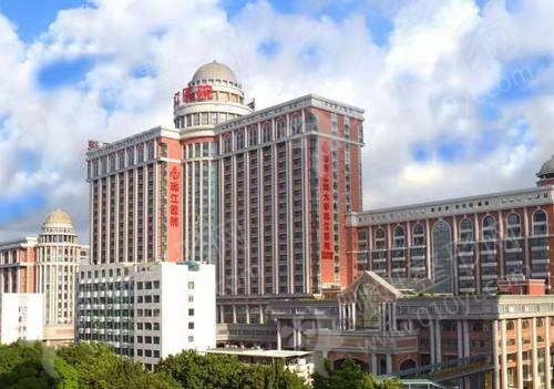 广州珠江医院假体隆鼻美容整形